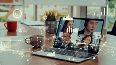 Şirket personeli toplantısındaki iş adamlarının yaratıcı görüntüsü