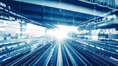 Program kodlama kavramında yolda dijital veri akışının döngüsel videosu