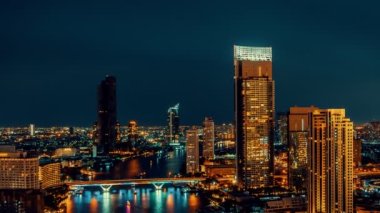 Metropolis 'teki şehir ve binaların gündüz ve gece geçiş süreleri