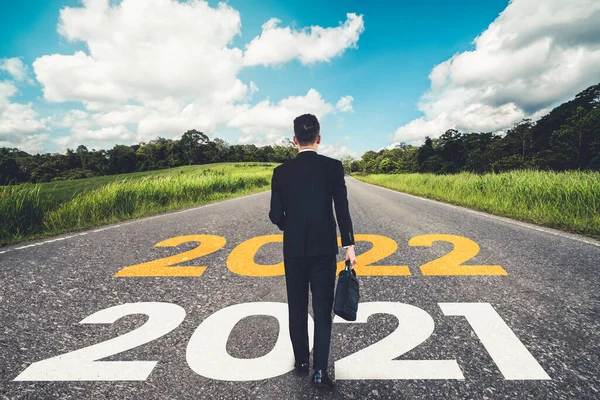 The 2022 New Year journey and future vision concept — Stock Photo, Image