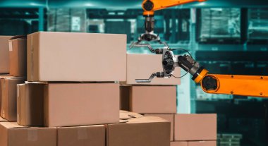 Yenilikçi depo ve fabrika dijital teknolojisi için akıllı robot kol sistemi