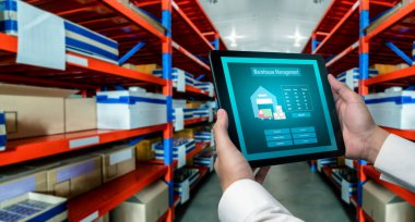 Bilgisayarda gerçek zamanlı izleme için depo yönetimi yenilikçi yazılımı