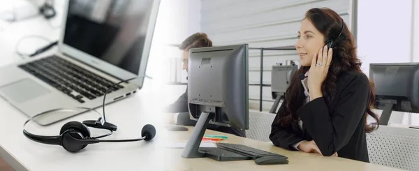 Affärsmän som bär headset och arbetar på kontoret breddar vyn — Stockfoto