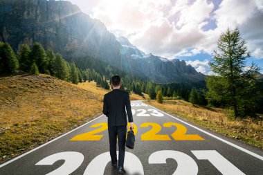 2022 Yeni Yıl Yolculuğu ve Gelecek Vizyon Konsepti