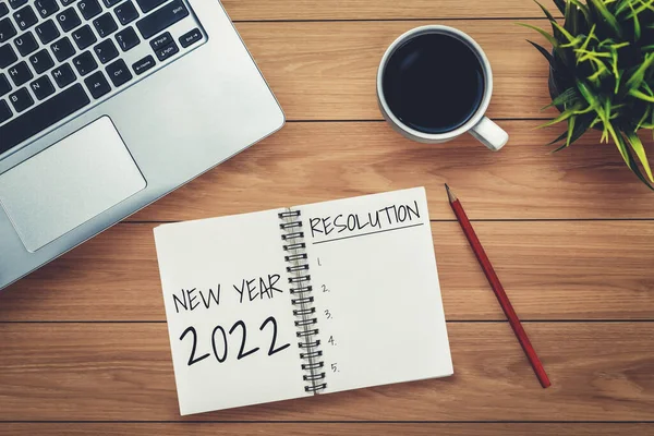 2022 Lista de objetivos y establecimiento de planes de feliz año nuevo — Foto de Stock