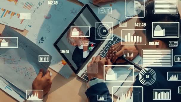 Visuais criativos de pessoas de negócios em uma reunião de pessoal corporativo em videochamada — Vídeo de Stock