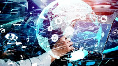 Yeni şehir yolunda gelecekteki araba trafiği için akıllı ulaşım teknolojisi kavramı