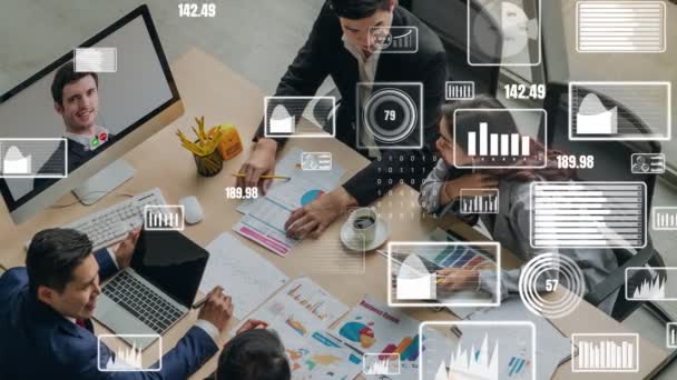 Creativo visivo di uomini d'affari in una riunione del personale aziendale in videochiamata — Video Stock