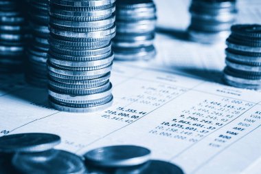 Altın para yığını Hazine mevduat banka hesabında tasarruf para yığını