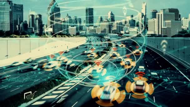 Concetto di tecnologia di trasporto intelligente per il futuro traffico automobilistico sulla nuova strada urbana — Video Stock