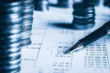 Altın para yığını Hazine mevduat banka hesabında tasarruf para yığını