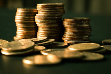 Altın para yığını Hazine mevduat banka hesabında tasarruf para yığını