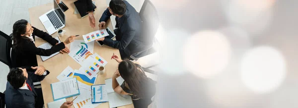 Grupo de empresários reunião tiro de cima vista ampla — Fotografia de Stock