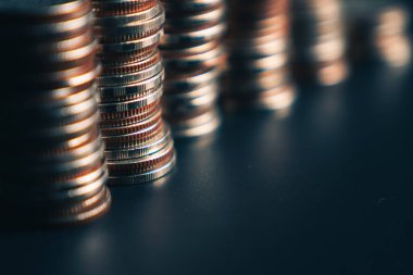 Altın para yığını Hazine mevduat banka hesabında tasarruf para yığını