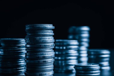 Altın para yığını Hazine mevduat banka hesabında tasarruf para yığını