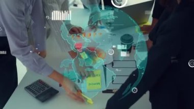 Şirket personeli toplantısındaki iş adamları imrendirici grafikle