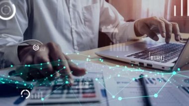 İşadamı, borsa araştırmalarının kavramsal verilerini analiz ediyor.