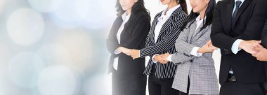 Başarılı iş adamlarının bir arada durması görüşü genişletiyor