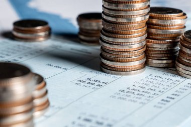 Altın para yığını Hazine mevduat banka hesabında tasarruf para yığını