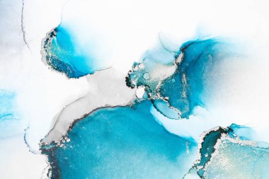 Kağıt üzerinde mermer sıvı mürekkep resminin mavi gümüş soyut arkaplanı .