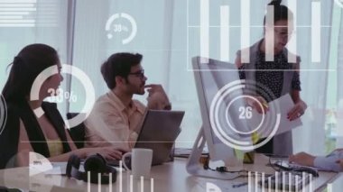 Kurumsal personel toplantısında iş adamlarının kavramsal vizyonu