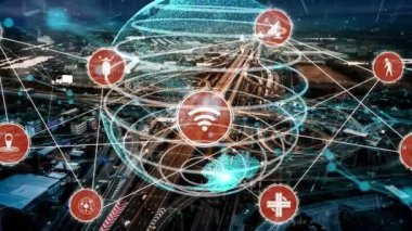 Yeni şehir yolunda gelecekteki araba trafiği için akıllı ulaşım teknolojisi kavramı