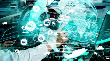 Yeni şehir yolunda gelecekteki araba trafiği için akıllı ulaşım teknolojisi kavramı