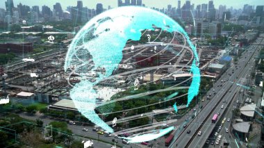 Geleceğin trafik kontrolü için akıllı ulaşım teknolojisi değiştirme kavramı