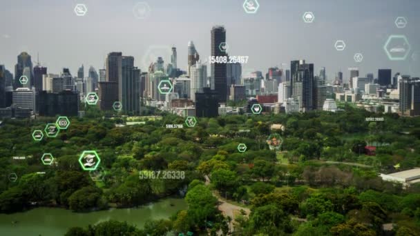 Η πράσινη τεχνολογία της πόλης μετατοπίζεται προς την έννοια της βιώσιμης μετατροπής — Αρχείο Βίντεο
