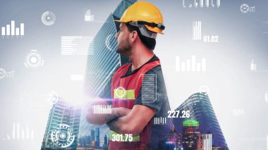 Gelecekteki bina inşaatı ve HUD hologram grafik tasarımı ile yaratıcı mühendislik projesi konsepti. İnşaat mühendisi, mimar ya da inşaat işçisi modern sivil teknoloji ile çalışıyor..