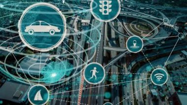 Yeni şehir yolunda gelecek araba trafiği için akıllı ulaşım teknolojisi kavramı. Sanal akıllı sistem, şehir sokaklarındaki araç verilerini birbirine bağlamak için dijital bilgi analizi yapıyor .