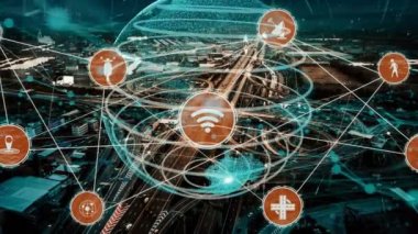 Yeni şehir yolunda gelecek araba trafiği için akıllı ulaşım teknolojisi kavramı. Sanal akıllı sistem, şehir sokaklarındaki araç verilerini birbirine bağlamak için dijital bilgi analizi yapıyor .