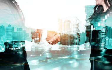 Ekonomik refah ve para teknolojisinin varlık geçmişi üzerine iş tokalaşması. Değerli borsaya yatırım yaparak ekonomik ve finansal büyüme ile refah kar birimi ticareti elde edilir