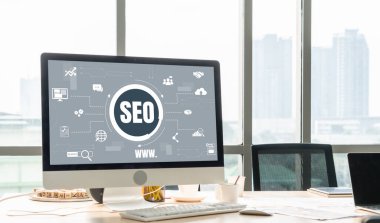 Model e-ticaret için SEO arama motoru optimizasyonu ve bilgisayar ekranında gösterilen çevrimiçi perakende işi