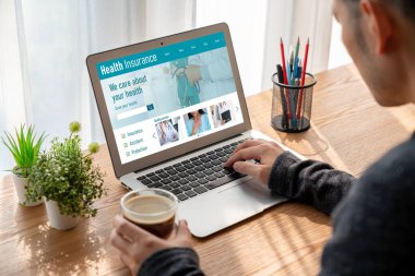 Kolay form doldurma için sağlık sigortası web sitesi mod kayıt sistemi