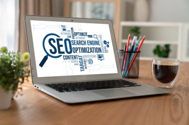 Model e-ticaret için SEO arama motoru optimizasyonu ve bilgisayar ekranında gösterilen çevrimiçi perakende işi