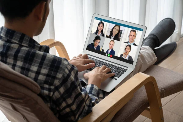 Zakenmensen Video Conferentie Voor Modieuze Virtuele Groep Vergadering Van Corprate — Stockfoto