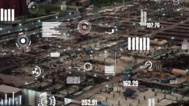 Otomasyon konseptini ve uzaktan kablosuz makine kontrolünü gösteren bir bilgisayar yazılımında fütüristik HUD kullanarak inşaat teknolojisi konsepti üzerinde değişiklik grafiği içeren konsept .