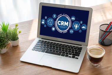 CRM işletme ve işletme için modern bilgisayarda müşteri ilişkileri yönetim sistemi