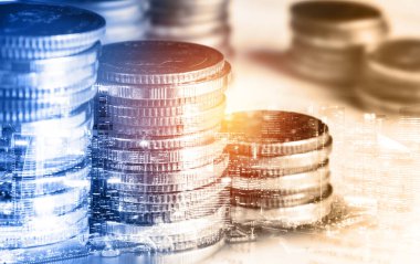 Finans ve para teknolojisi iş refahı ve varlık yönetimi kavramı. Yaratıcı grafik, refah karı elde etmek için değerli varlıklara yatırım yaparak ekonomi ve mali büyümeyi gösteriyor .