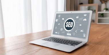Model e-ticaret için SEO arama motoru optimizasyonu ve bilgisayar ekranında gösterilen çevrimiçi perakende işi