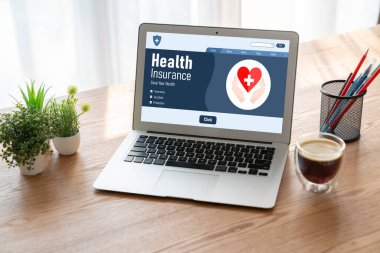 Kolay form doldurma için sağlık sigortası web sitesi mod kayıt sistemi