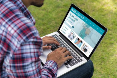 Kolay form doldurma için sağlık sigortası web sitesi mod kayıt sistemi