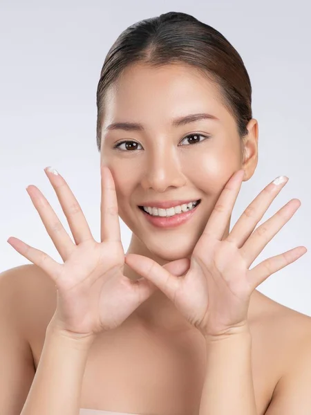 Portrait Gorgeous Young Girl Posing Beauty Gesture Healthy Clear Skin — Stock Photo, Image