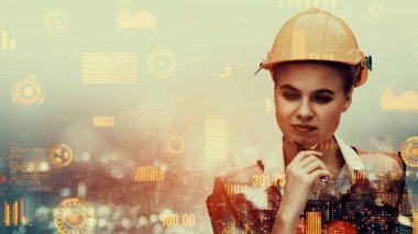 Gelecekteki bina inşaatı ve HUD hologram grafik tasarımı ile yaratıcı mühendislik projesi konsepti. İnşaat mühendisi, mimar ya da inşaat işçisi modern sivil teknoloji ile çalışıyor..