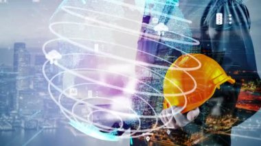 Gelecekteki bina inşaatı ve HUD hologram grafik tasarımı ile yaratıcı mühendislik projesi konsepti. İnşaat mühendisi, mimar ya da inşaat işçisi modern sivil teknoloji ile çalışıyor..