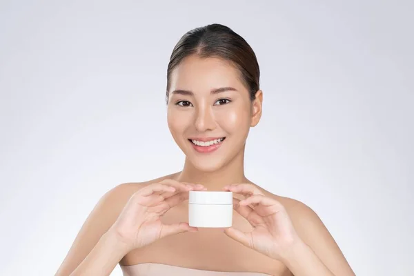Gorgeous Woman Smiling Holding Mockup Product Advertising Text Place Light — ストック写真