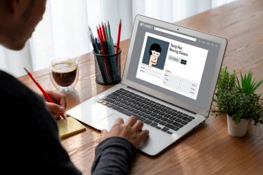 NFT pazarı dijital sanatçının çalışmalarını İnternet ağında satması için mod satış kanalı sağlıyor