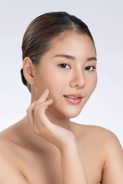 Portrait Gorgeous Young Girl Posing Beauty Gesture Healthy Clear Skin — Stok Foto