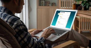 Şirket işleri için mod bilgisayar yazılımının müşteri deneyimi ve gözden geçirme analizi